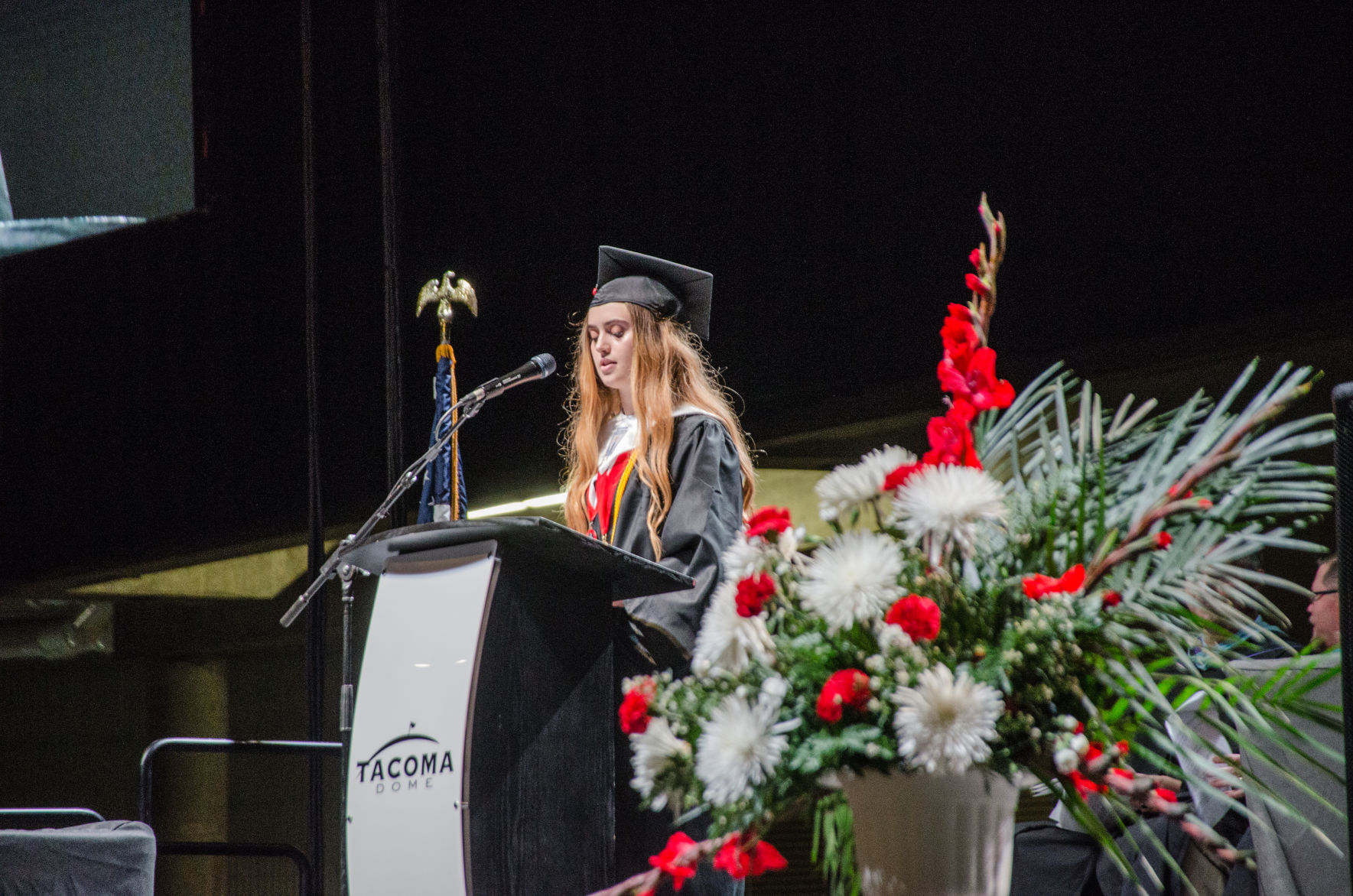 190620.news.yelmgraduation.er16.jpg
